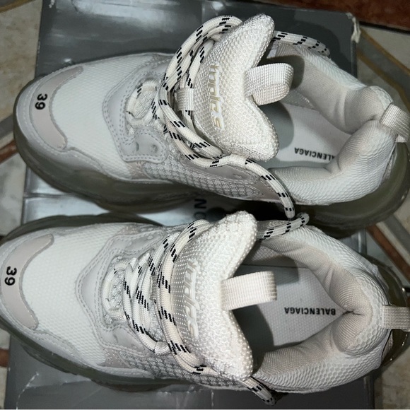 Balenciaga triple S - Picture 4 of 13